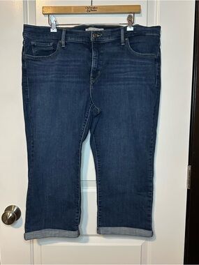 Levi’s 311 Shaping Skinny Capri Dark Wash Denim | Women’s 20W